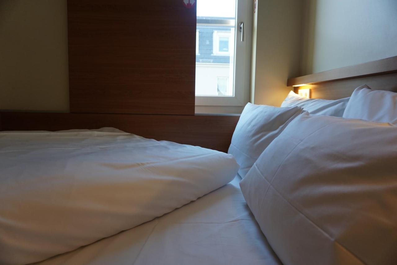 Hotel Easyhotel Hackescher Markt Berlin